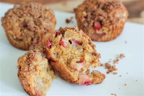 Strawberry Banana Muffins Vegan