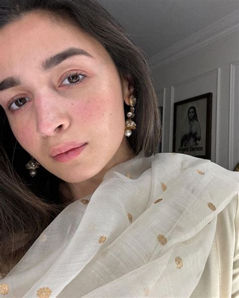 Pin By Tasmia Taranum On Alia Bhatt In 2024 Day Makeup Looks