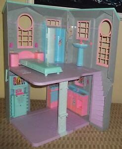 TALKING electronic BARBIE TOWNHOUSE FOLDING-BARBIE TALKS-Doll House ...