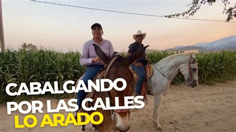 Cabalgando por las calles de Lo Arado acompañados de los amigos de a