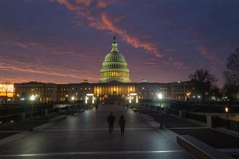 Premium Photo | Capitol building in washington dc at night