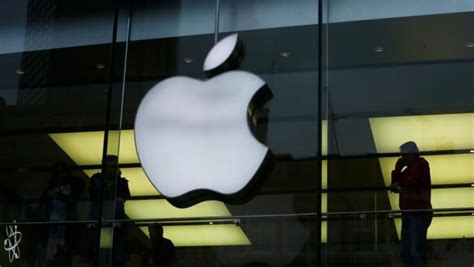 Apple Reaches New Landmark With Us1 Trillion Valuation Today