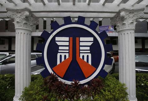 Dpwh Sees Progress In Building Roads The Manila Times