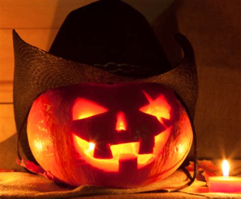 The Best Halloween Country Songs - Playlist | Holler