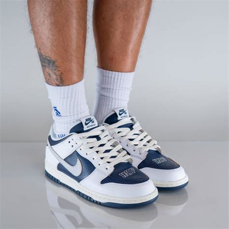 人気商品ランキング HUFNIKE SB Dunk Low kids nurie