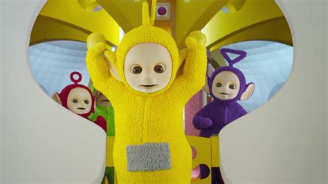 Watch New Teletubbies Season 1 Episode 35 : Waving - Watch Full Episode ...