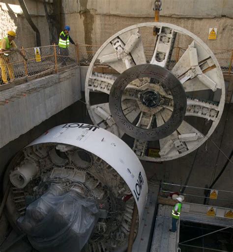 SevillaQuiereMetro on Twitter En verano de 2004 llegó la tuneladora