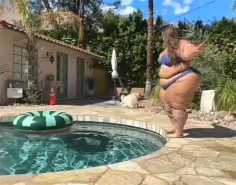 Post Fat Bbw Ssbbw Fatbelly Tumblr Tumbex