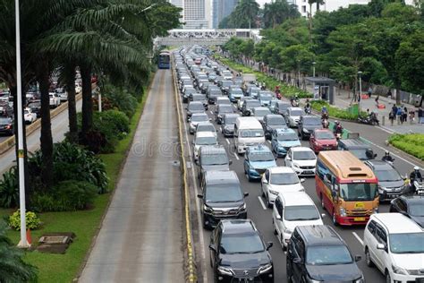 Heavy Traffic Jam during Rush Hour in Jakarta, Indonesia Editorial ...