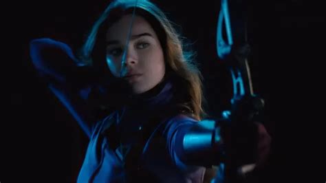 New Hawkeye Set Photos Tease Hailee Steinfelds Kate Bishop In Action