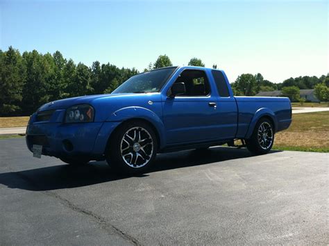 Lowered 01 Nissan Frontier Nissan Frontier Forum