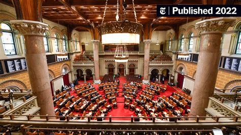 Lawmakers argue over the slow NY refund processing speed 2