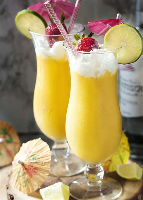 Simple Frozen Mango Daiquiri Recipe Mango Daiquiri Delicious Drink