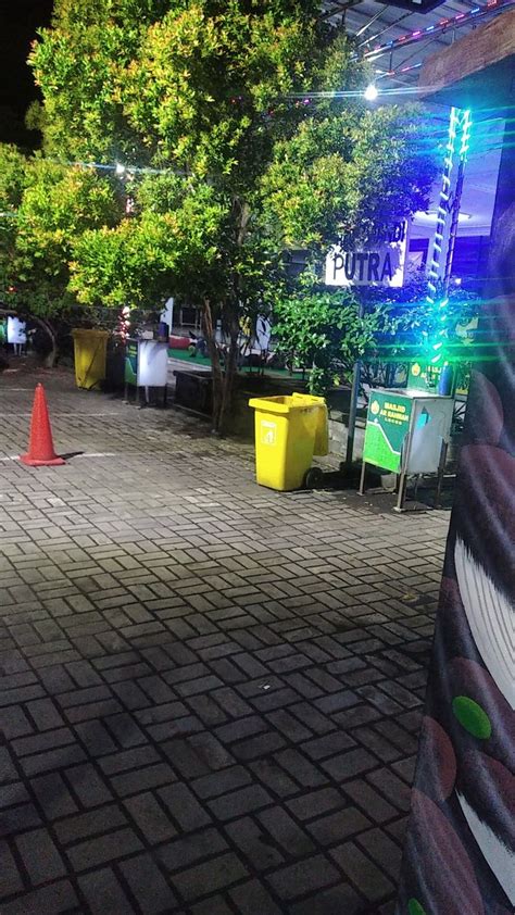 pin  sofi  tempat  dikunjungi tempat