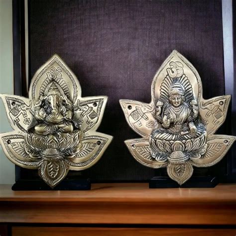 Heavy Brass Lakshmi Ganesh Patta Wall And Door Hanging Showpiece At Rs