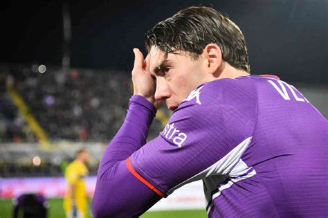 Calciomercato Juventus Vlahovic Da Non Credere Offerta A Tre Cifre