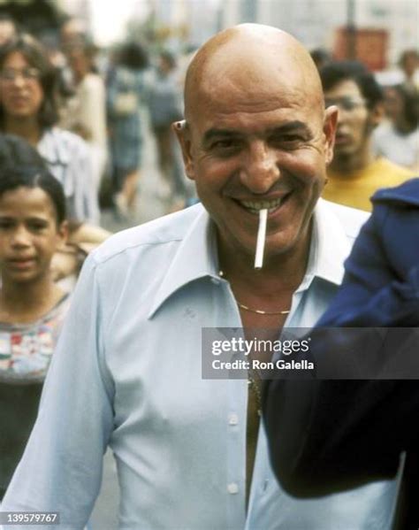 148 Telly Savalas In 1976 Stock Photos, High-Res Pictures, and Images ...