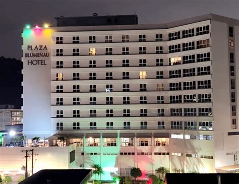 Plaza Blumenau Hotel Ilumina Fachada Pelo Rio Grande Do Sul