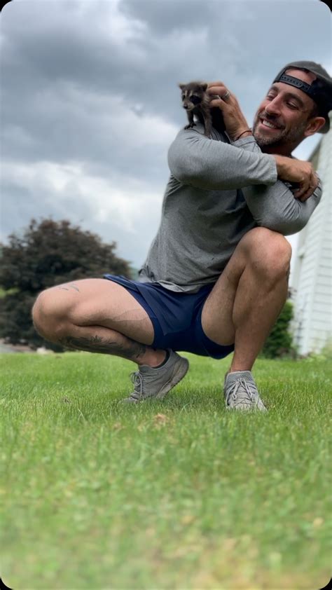 Peanut The Squirrel (@peanut_the_squirrel12) • Instagram photos and videos