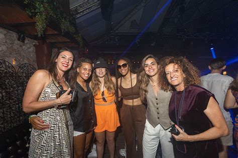 Misa Rodríguez Salma Paralluelo y Cata Coll en Amnesia Ibiza Foto