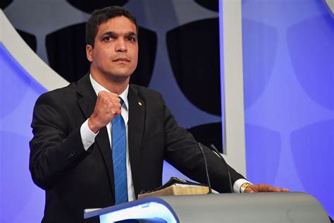 Debate Presidencial No Sbt A Estrela Foi O Cabo Daciolo Gl Ria A Deus