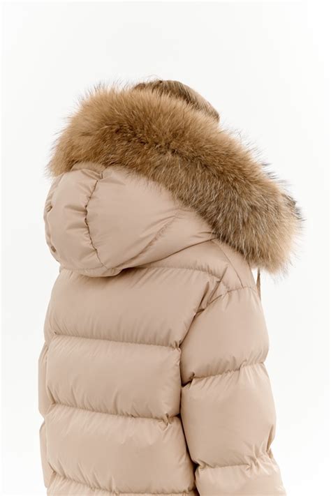 Пуховик Maxi nude puffer coat купить по цене 43790 руб в интернет магазине ARGENTUM