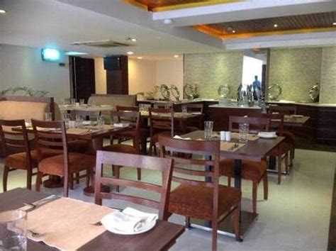 Top Restaurants near Mercury Hospital-Egmore serving Buffet - Buffet ...