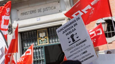 Justicia Los Funcionarios De Justicia Deciden Mantener La Huelga