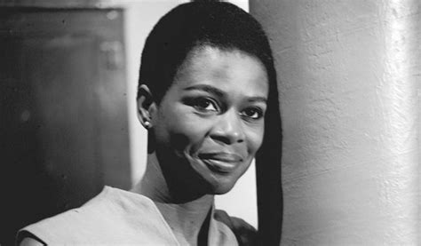 The Top 10 Greatest Afros Of Yesteryear Flashbak Cicely Tyson