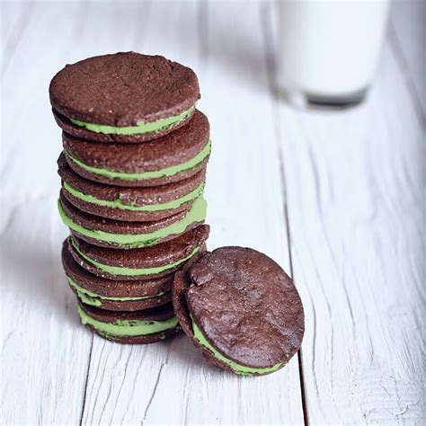 New Favorite Easy Matcha Oreos Recipe Makes 20 Cookies Recipe