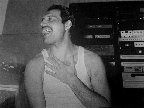 Freddie's smile... - Freddie Mercury - Fanpop