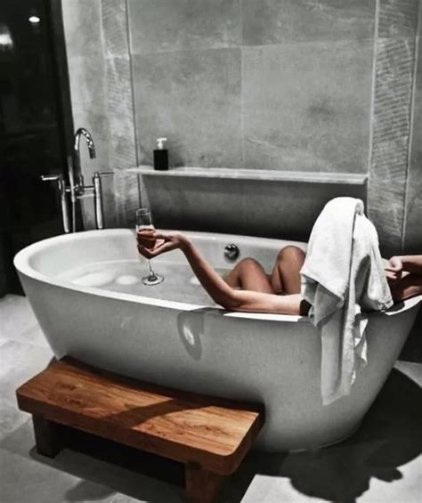 Corrie S Faye Brookes Wows Fans By Posing Completely Nude In Intimate Bath Snap Big World Tale