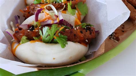 Cook Eat – Sticky Chicken Bao Recipe