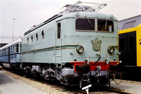 NS 1100 Elektrische Locomotief Wikipedia Locomotief Oude Treinen