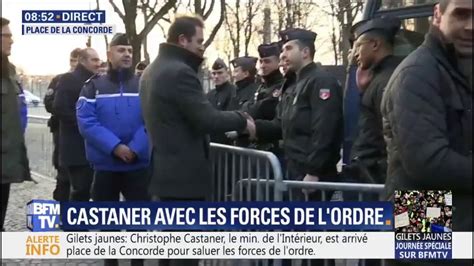 Gilets Jaunes Christophe Castaner Avec Les Forces De L Ordre Avant Le