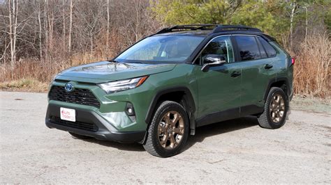 2024 Toyota RAV4 Hybrid Review | AutoTrader.ca