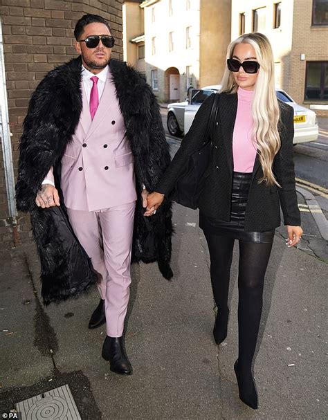 Sex Offender Stephen Bear Begs Fans To Date Him And Whines He S Lost