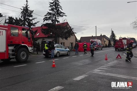 Śmiertelny wypadek pod Oławą Nie żyje kobieta Gazeta Wrocławska