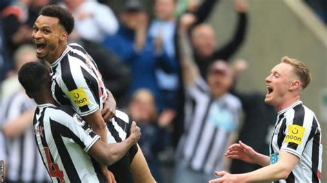 Newcastle United Tottenham Hotspur Toon Score Six To Overpower