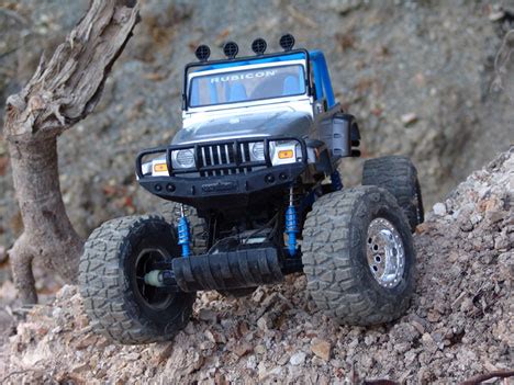 New Bright Jeep Rock Crawler 1:10 Review - RC Mania