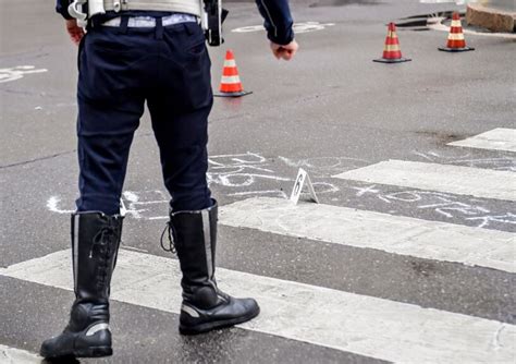 Scontro Tra Un Camion E Un Auto Due Morti Nel Padovano A Roma Due