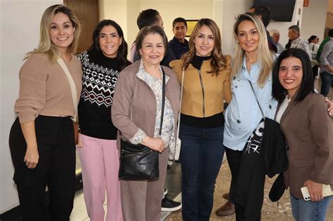 Tiare Escuela De Danza Celebra Festival Navideño