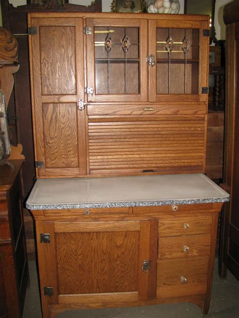 Looks Like My Hoosier Kitchen Cabinet Antique Kitchen Cabinets