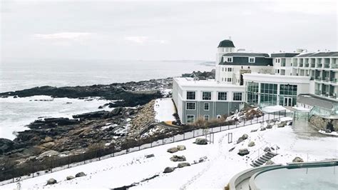 The Cliff House in Maine Is the Best Place to Experience Winter