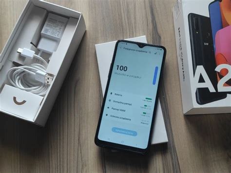 Samsung A20S ekrna idealny posiada szkło hartowane mocna bateria