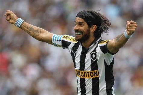 Botafogo perde recurso e fica devendo R 6 milhões para Loco Abreu