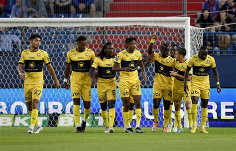 Football Ligue Caen Le Pau Fc D Croche Son Point De D Part La