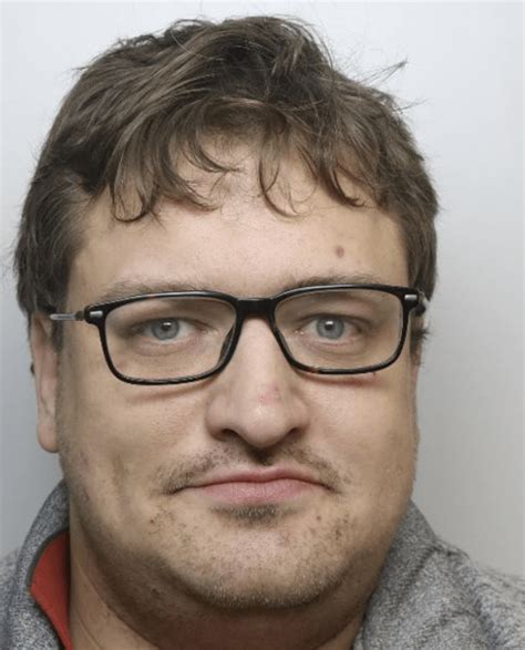 Man Jailed For Stealing Late Wifes Insurance Pay Out Uk News In Pictures