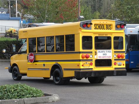 2009 Chevrolet Collins Mid Bus Super Guide 28 Passenger Type-A School ...