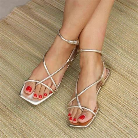 Pin By Jerry Cuadrado On Quick Saves Women S Feet Cute Sandals Bare